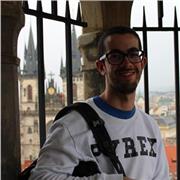Studente di ingegneria meccanica, 21 anni, fornisce una mano per le materie scientifiche